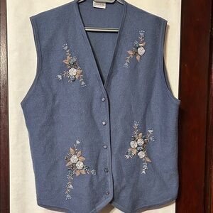 Vintage Y2K Koret Women's Large Blue Floral Embroidered V-Neck Wool Sweater Vest